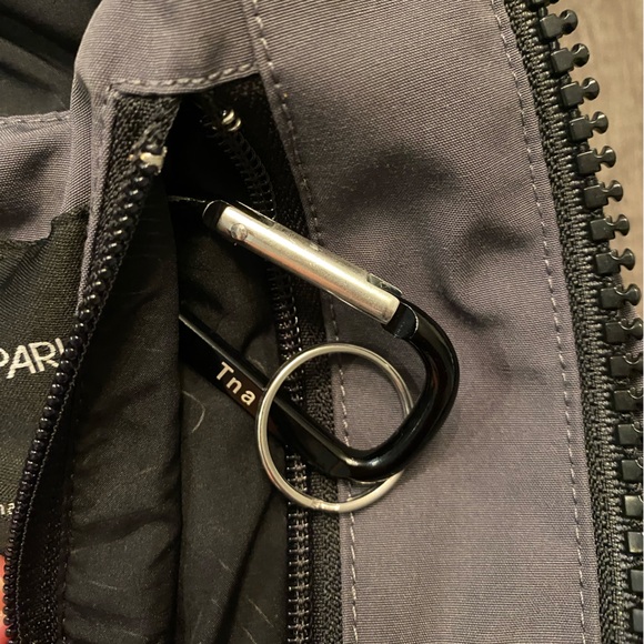 TNA Powder Parka 2XS (Winter Jacket) - Picture 8 of 16